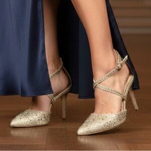 Jessica Simpson Champagne Pumps Ambrie 2  9.5 M NEW in BOX